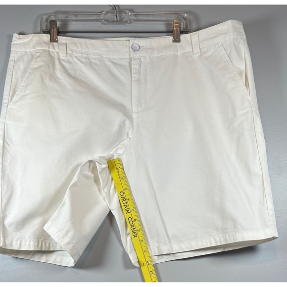 GAP Women's ESSENTIAL BOYFRIEND ROLL-UP BERMUDA, OPTIC WHITE, Size 20 - Picture 3 of 6